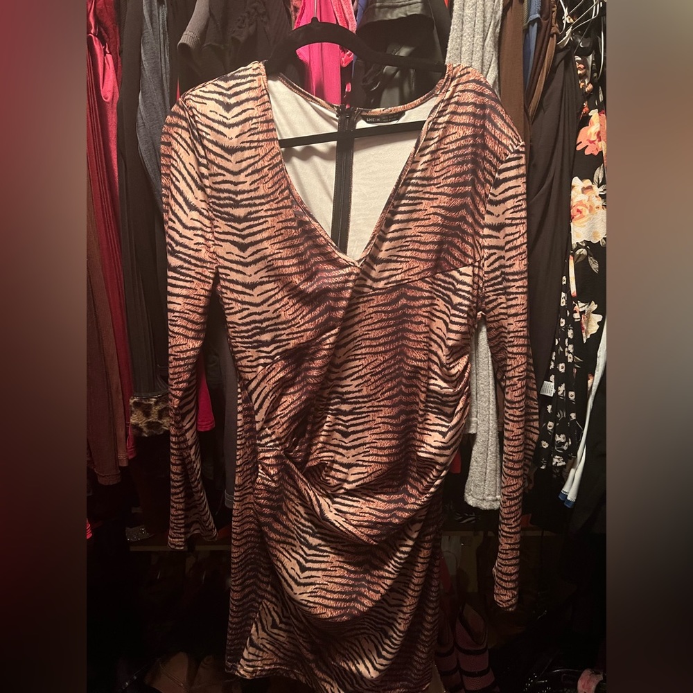 Large tiger print dress.